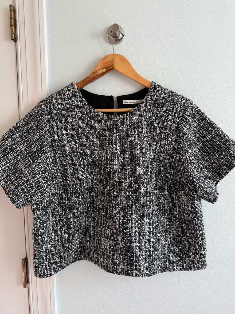 Abercrombie & Fitch Black and White Tweed Boxy Short Sleeve Top